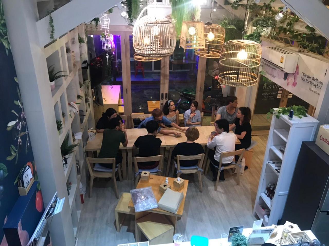 छात्रावास Kinnon Deluxe Coworking Cafe Bangkok
